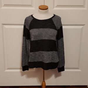 Everleigh‎ Womens Black and Grey Striped Long Sleeve Knit Top Size Small NWT